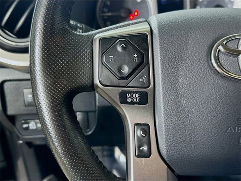 Used 2022 Toyota Tacoma SR5 image 21