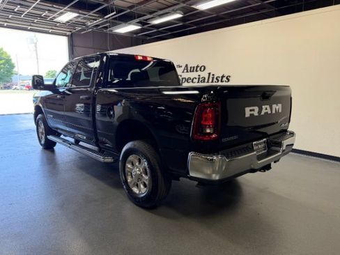 Used 2026 RAM 2500 Big Horn AWD/4WD image 2
