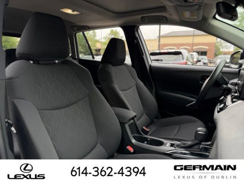 Used 2023 Toyota Corolla Cross LE w/ Moonroof Package AWD/4WD image 13