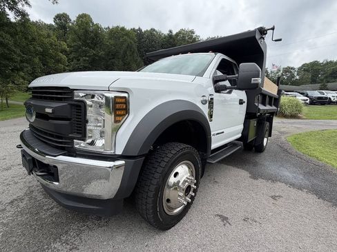 Used 2019 Ford F550 4x4 Regular Cab Super Duty image 7