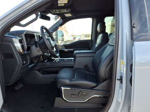 New 2026 Ford F250 Platinum image 12