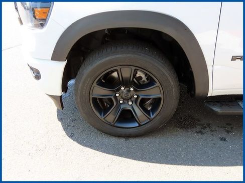 Used 2021 RAM 1500 Big Horn AWD/4WD image 4