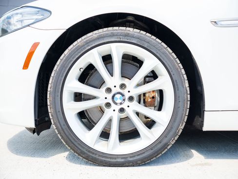 Used 2014 BMW 535i xDrive Sedan image 26