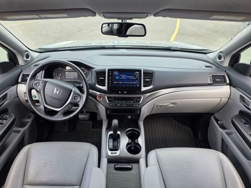 Used 2017 Honda Ridgeline RTL-T image 9