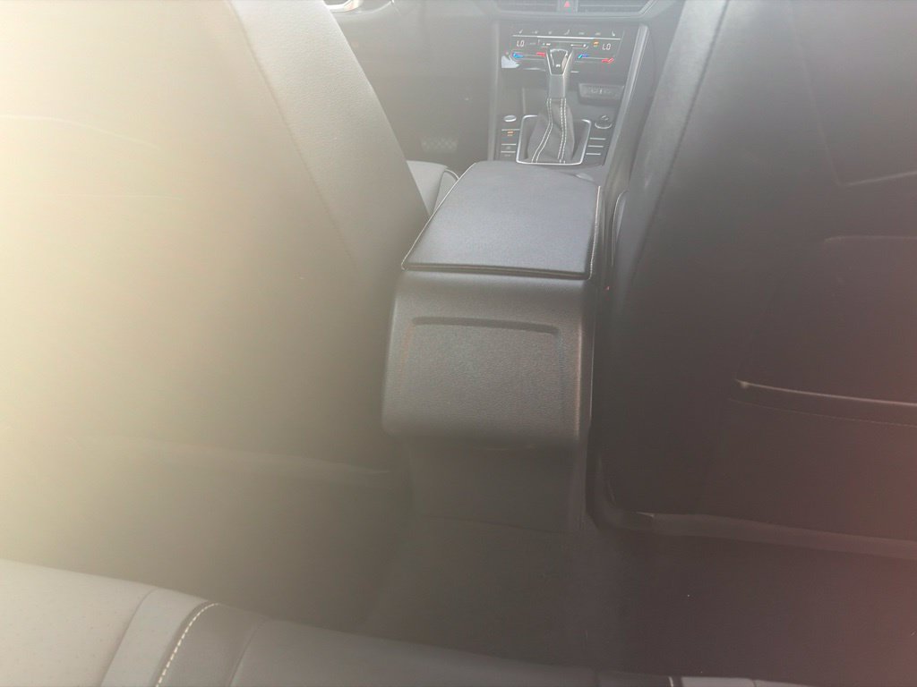 Used 2025 Volkswagen Jetta SE FWD image 36