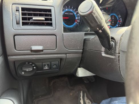Used 2012 Ford Fusion SEL FWD image 33