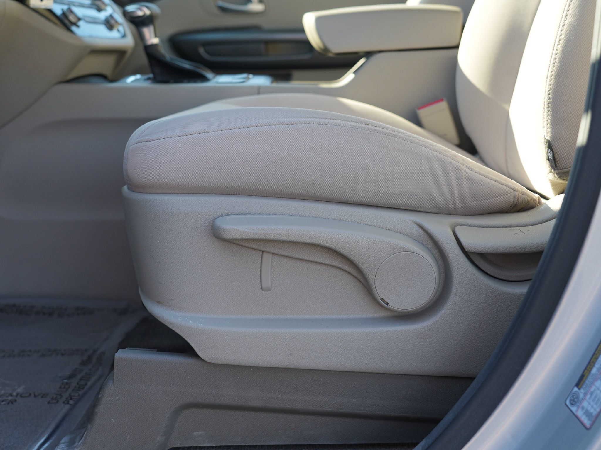 Used 2018 Kia Sedona L FWD image 16