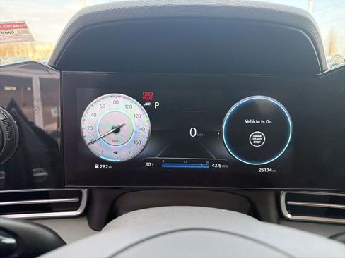 Used 2023 Hyundai Elantra SEL w/ Convenience Package image 7