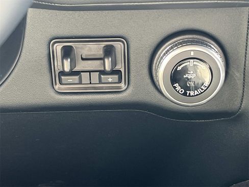 New 2025 Lincoln Navigator Reserve w/ Jet Appearance Package image 23