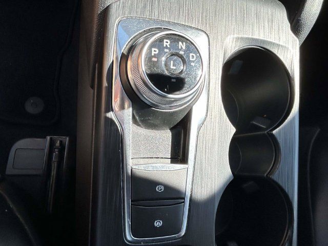 Used 2025 Ford Escape ST-Line Select AWD/4WD image 28
