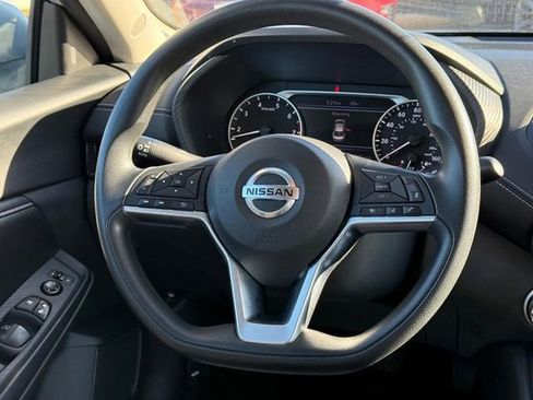 Used 2023 Nissan Sentra SV image 13