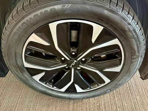 Used 2022 Kia EV6 Wind AWD/4WD image 44