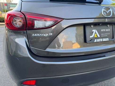 Used 2016 MAZDA MAZDA3 i Grand Touring FWD image 13