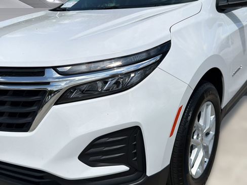 Certified 2024 Chevrolet Equinox LS w/ LS Convenience Package image 10