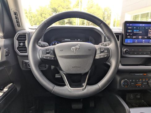 Used 2024 Ford Bronco Sport Outer Banks AWD/4WD image 17