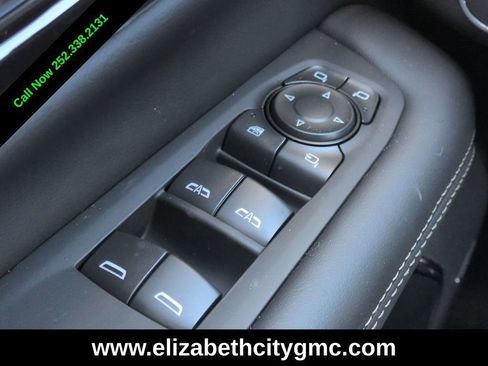 New 2026 GMC Yukon XL Elevation w/ LPO, Elevation Black Package AWD/4WD image 24
