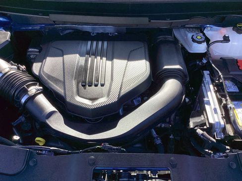 Used 2025 Chevrolet Traverse High Country image 39