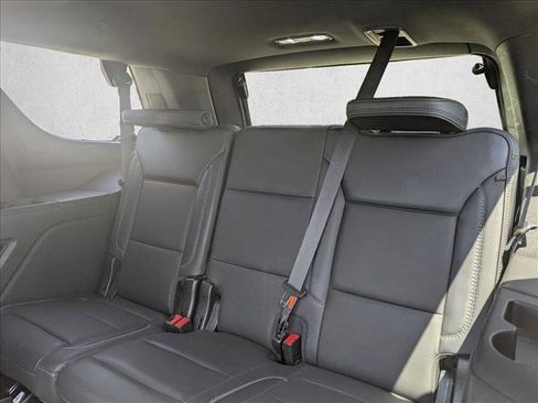 Used 2023 GMC Yukon Denali AWD/4WD image 18