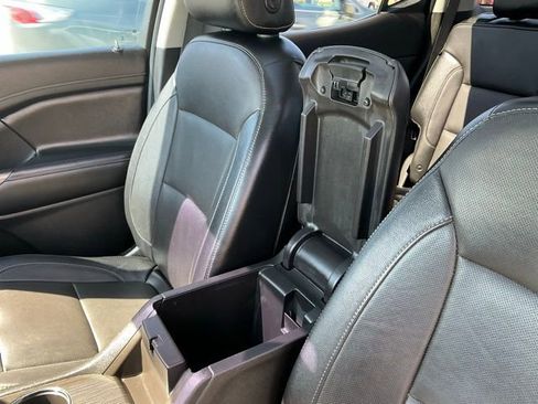 Used 2019 GMC Acadia SLT w/ Black Edition FWD image 31