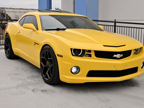 Used 2012 Chevrolet Camaro SS w/ RS Package image 9