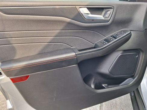 Used 2024 Ford Escape ST-Line image 30