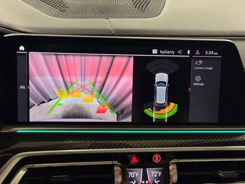 Used 2022 BMW X5 M50i w/ Premium Package image 28