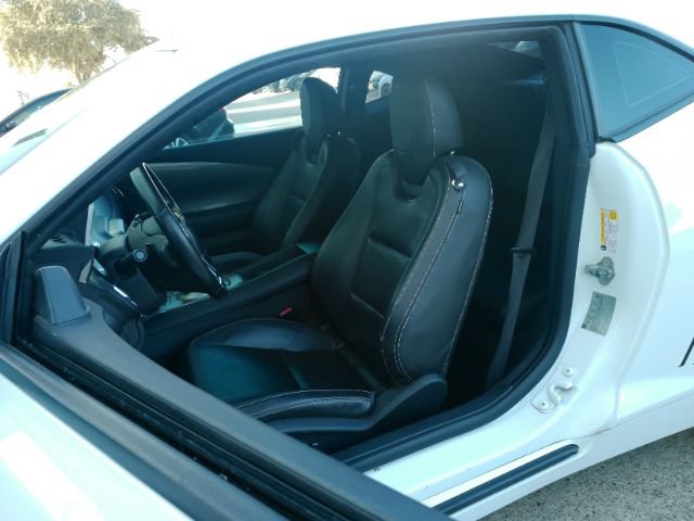 Used 2015 Chevrolet Camaro LT RWD image 6