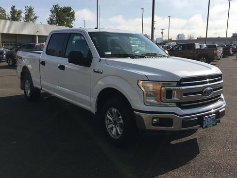 Used 2018 Ford F150 XLT w/ Trailer Tow Package AWD/4WD image 10