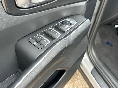 New 2026 Kia Sorento S w/ S Panoramic Sunroof Package image 11