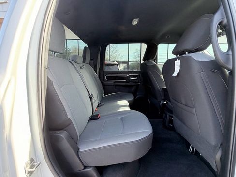 Used 2024 RAM 3500 Big Horn image 24