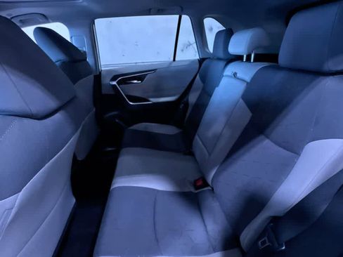 Used 2024 Toyota RAV4 XLE image 36