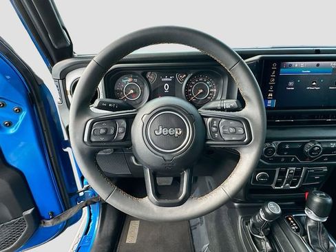 Used 2024 Jeep Wrangler Sport S image 11