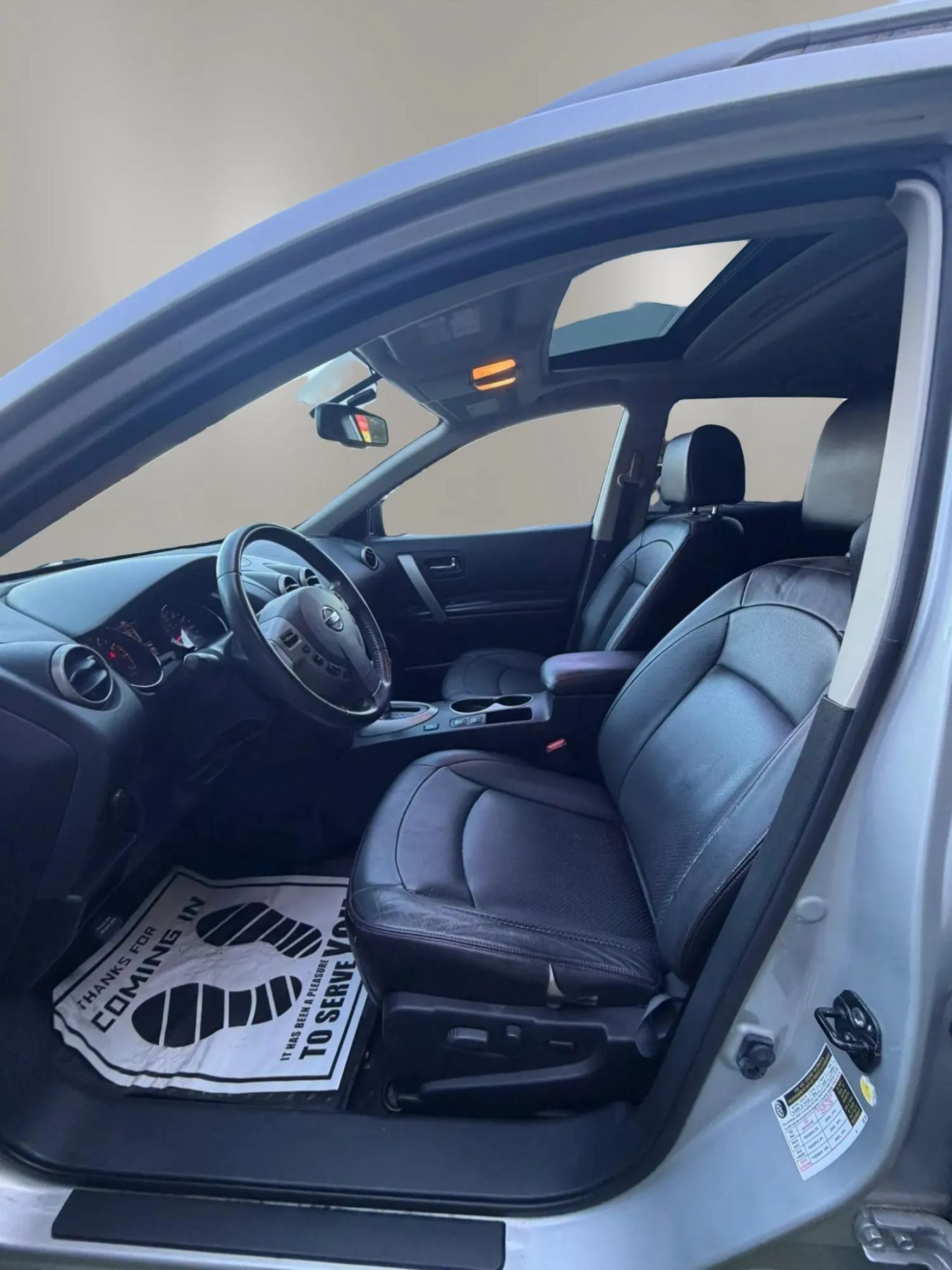Used 2012 Nissan Rogue SL FWD image 9