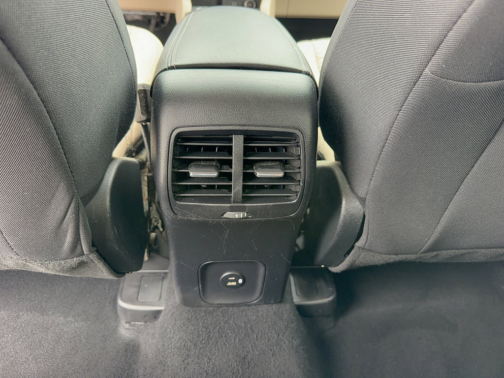 Used 2020 Ford Escape SE FWD image 33