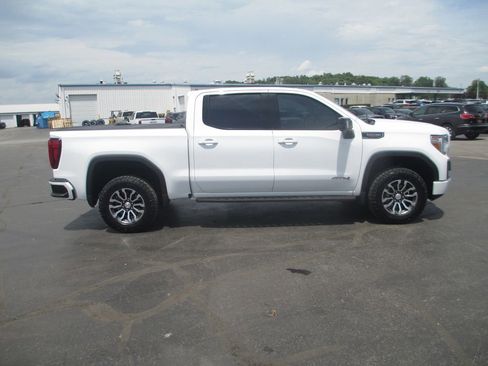 Used 2021 GMC Sierra 1500 AT4 w/ AT4 Premium Package AWD/4WD image 5