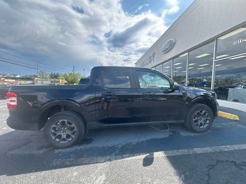 Used 2025 Ford Maverick XLT FWD image 2