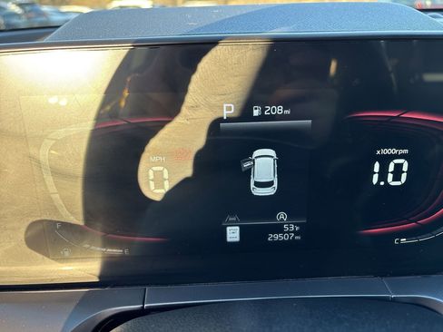 Used 2023 Kia Telluride S image 16