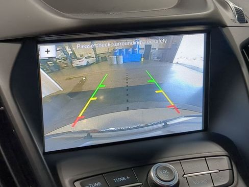 Used 2019 Ford Escape SE FWD image 32