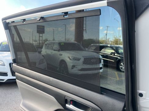 Used 2022 Toyota Highlander XLE image 17