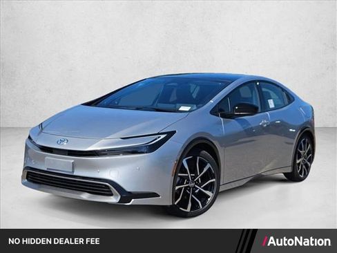 New 2026 Toyota Prius Plug-In Hybrid FWD image 1