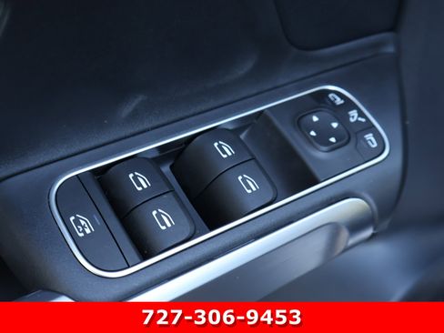 Certified 2024 Mercedes-Benz GLB 250 4MATIC w/ Driver Assistance Package image 17