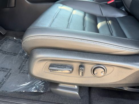 Used 2025 Honda CR-V EX-L image 15