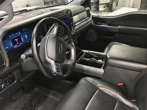 Used 2023 Ford F250 Lariat w/ Lariat Ultimate Package image 3