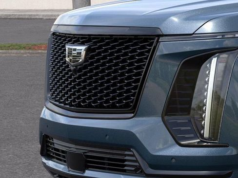 New 2026 Cadillac Escalade Platinum Sport w/ LPO, ONYX Package AWD/4WD image 13