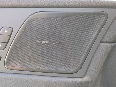 Used 2019 Volvo XC60 T6 R-Design w/ Protection Package Premier image 24