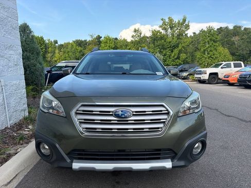 Used 2016 Subaru Outback 3.6R Limited AWD/4WD image 2