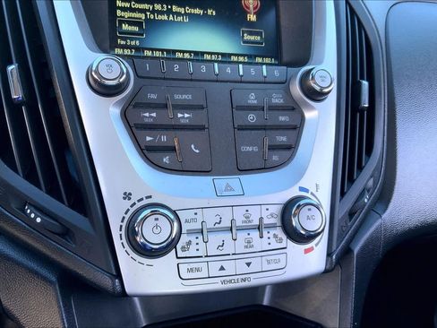 Used 2017 Chevrolet Equinox LT w/ Convenience Package AWD/4WD image 33