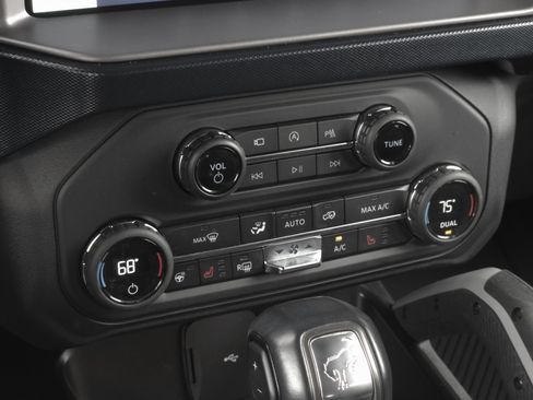 Used 2021 Ford Bronco First Edition image 17