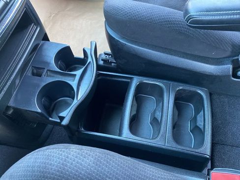 Used 2014 Dodge Grand Caravan SE FWD image 23