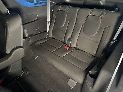 Used 2020 Ford Explorer XLT w/ Comfort Package AWD/4WD image 22